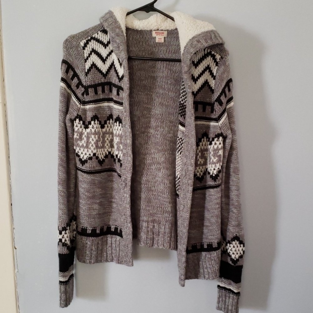 Hooded sweater